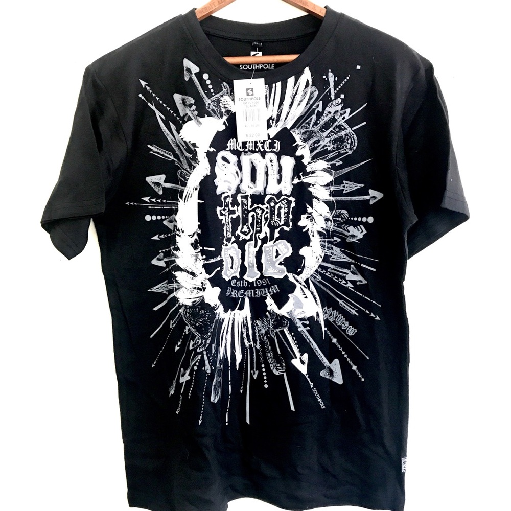 SOUTH POLE black whit short sleeve printed  T-shirt